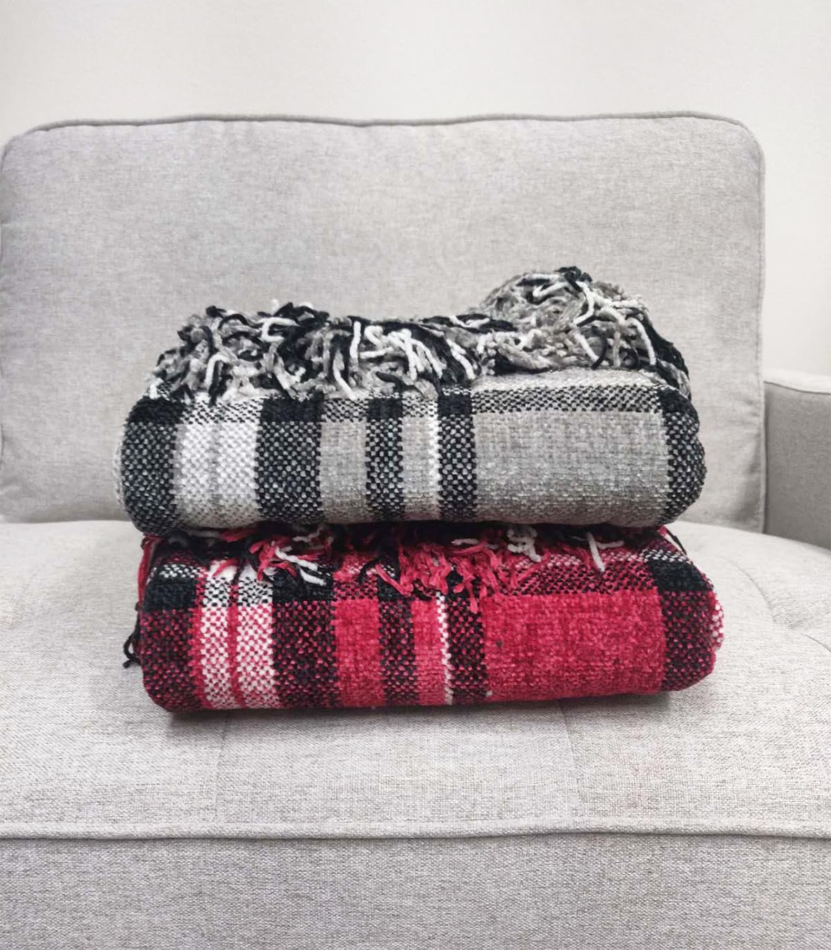 Fennco Styles Chenille Woven Plaid Tassel Throw Blanket 50" W x 60" L - Grey Soft Blanket for Bed, Couch, Sofa, Home, Office and Holidays Décor